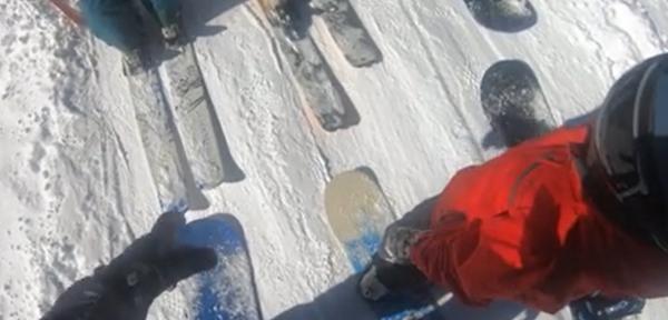 Un copil s-a ales cu bazinul fracturat în 3 locuri după ce a căzut de la o înălţime de 4 metri, pe pârtie. Cablul de la teleschi a cedat