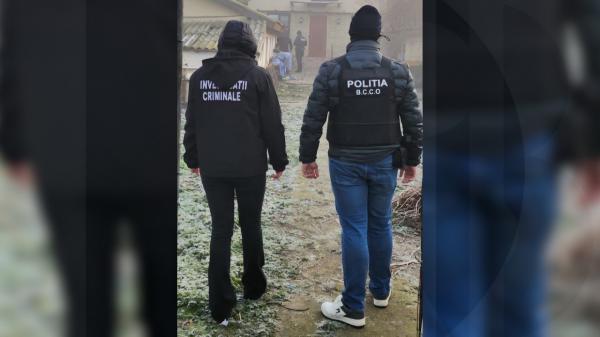 Un bărbat de 45 de ani din Constanţa, acuzat că ar fi violat o fată de 15 ani. Copila locuia, alături de mama ei, în casa suspectului