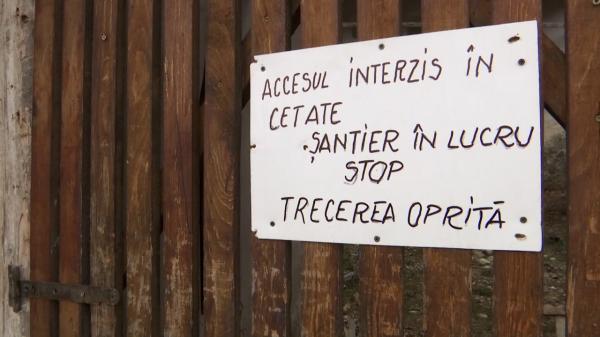 Una dintre cele mai frumoase cetăţi din ţară rămâne închisă pentru turişti. De ce sunt blocate lucrările de reabilitare