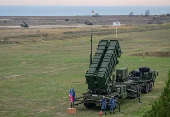 Cu războiul la graniţă, România vrea un loc la masa negocierilor de pace, mizând pe donarea sistemului PATRIOT