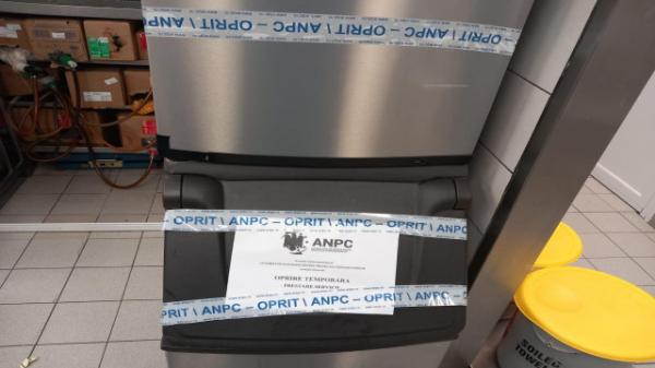 Bacterii de la materii fecale, descoperite în gheaţa de la McDonald's Băneasa. Toate aparatele din ţară vor fi oprite şi verificate