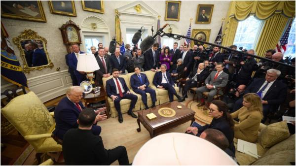 Mai mulți oficiali din SUA  iau în calcul să suspende transporturile de armament aflate în drum spre Ucraina. Zelenski, victima unei ambuscade?