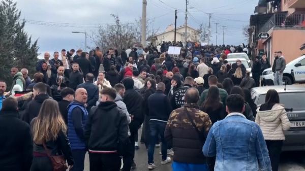 Doar 12 cluburi din Macedonia de Nord funcţioneză legal. Sunt anunţate proteste de amploare după tragedia din "clubul morţii"