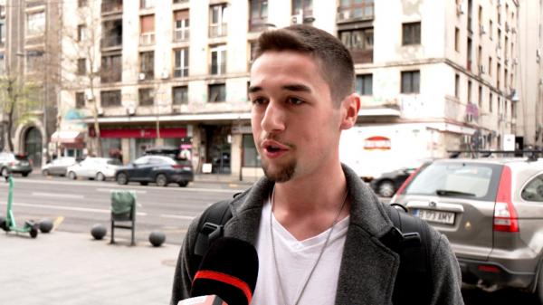 Tinerii români au bătut recordul la şomaj în Europa. Cei care reuşesc să se angajeze dau naştere unui nou trend