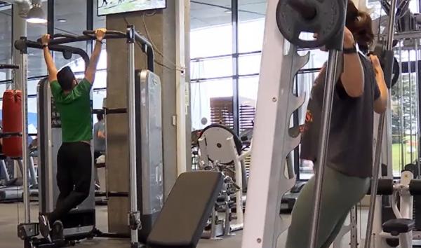 De ce un efort puternic nu e recomandat după o perioadă cu mese îmbelşugate. Cum pot face mişcare cei care nu vor să meargă la sală