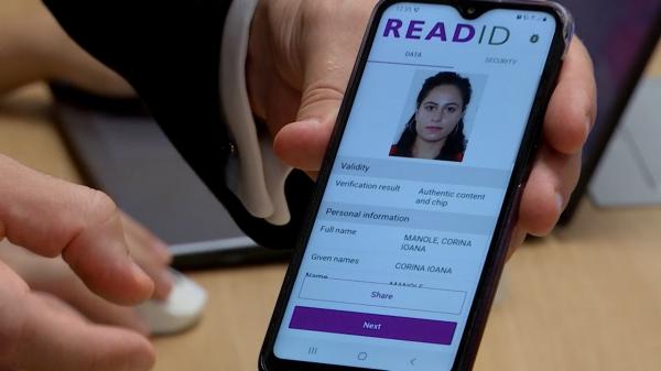 Cartea Electronică de Identitate poate fi solicitată online şi în București. Este gratuită pentru toți cei care au peste 14 ani, la prima eliberare