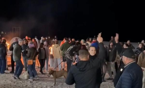 Spectacol sub cerul liber pe litoral în ultima noapte de distracţie din minivacanţa de 1 mai