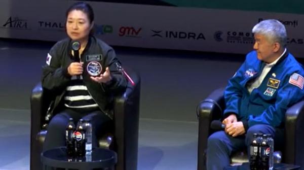 România caută un nou astronaut. NASA şi-a trimis oamenii la Bucureşti pentru a-i încuraja pe tinerii studenţi să aleagă ingineria aerospaţială