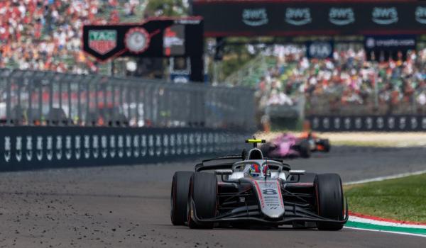 Formula 1 revine în Europa, pe circuitul de la Imola. Românii, care au votat deja, își susțin acum piloţii favoriţi