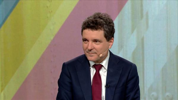 Nicuşor Dan: Eu şi Ilie Bolojan ne dorim un guvern cu toate cele patru partide. M-a sunat Ciolacu, nu am apucat să îi răspund