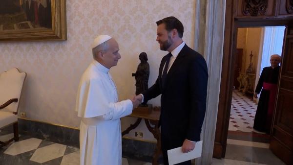 Papa Leon al XIV-lea s-a întâlnit cu JD Vance la Vatican. Vicepreședintele SUA l-a invitat oficial la Casa Albă