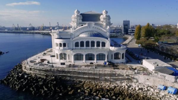 Cazinoul Constanţa îşi redeschide porţile după 5 ani de restaurări. Bijuteria de la malul mării, finanţată cu 40 de milioane de euro