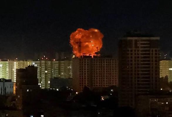 Kievul, în alertă după un atac cu drone şi rachete. Opt persoane au fost rănite