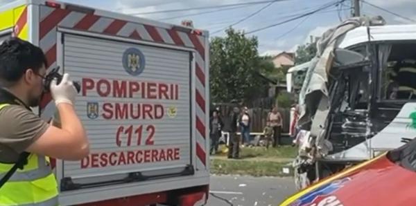 Accidentul din Leţcani, în urma căruia 17 persoane au ajuns la spital, nu ar mai fi avut loc dacă în zona Moldovei ar exista o autostradă. Care e starea victimelor