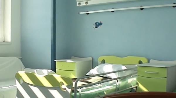 Primele măsuri, după ce trei copilaşi de la aceeaşi creşă au ajuns la Urgenţe cu simptome de enterocolită, la Timişoara