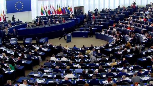 Platforme de conținut pentru adulți, anchetate de Comisia Europeană pentru nerespectarea măsurilor de protecție a minorilor