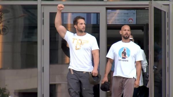 Fraţii Tate, puşi sub acuzare în UK. Procurorii au formulat 21 de acuzaţii împotriva lui Andrew şi Tristan Tate