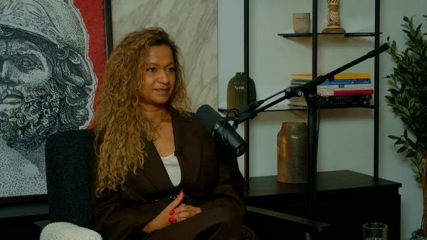 Povestea lui Beatrice Dumitraşcu, una dintre cele mai puternice femei din imobiliare. Drumul ei nu a fost uşor