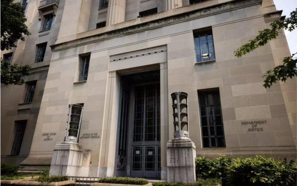 Românul care l-a ameninţat cu moartea pe Joe Biden a pledat vinovat în SUA