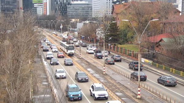 Românii pierd cel mai mult timp pe drumuri. 1 milion de oameni fac "naveta" zilnic, doar în Capitală