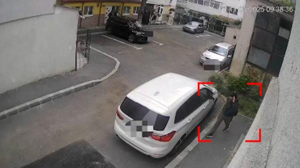 Femeie din Brăila, tâlhărită în plină stradă. Deşi ştiu cum arată, poliţiştii nu-l găsesc pe agresor