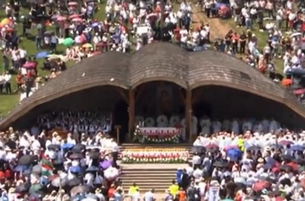 Cel mai mare pelerinaj din sud-estul Europei. Sute de mii de pelerini s-au adunat la Şumuleu Ciuc