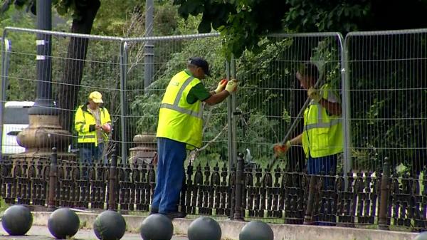 Primele "surprize" la începerea lucrărilor pentru refacerea planşeului Unirii