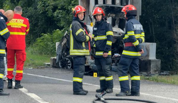 Accident misterios pe DN1. Poliţiştii l-au găsit pe şofer carbonizat