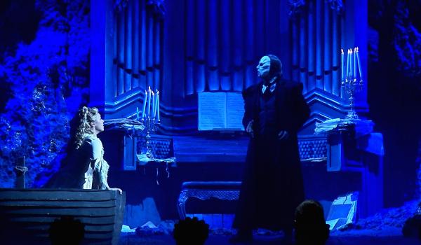 Spectacolul "Fantoma de la Operă" a ajuns la Bucureşti. Când poate fi văzut şi cât costă biletele