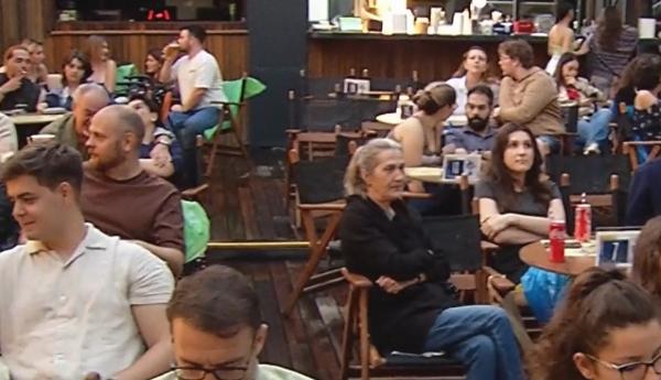 Locul din Bucureşti, tot mai popular printre tineri: "Încercăm să menţinem preţurile accesibile"