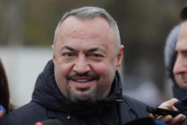 Directorul STB ia 12.000 euro lunar, după măriri de 400%. Peste jumătate e "bonus de performanţă"