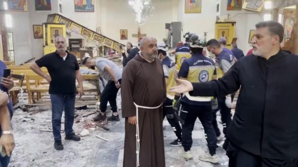 Cel puţin 22 de morţi după un atentat în Damasc. Un bărbat a deschis focul apoi şi-a detonat vesta explozivă