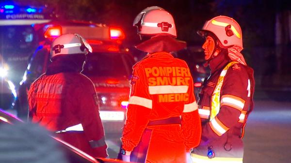 Panică azi noapte la Spitalul Matei Balş, după ce un copac a căzut pe o ţeavă de oxigen. Conducta s-a fisurat