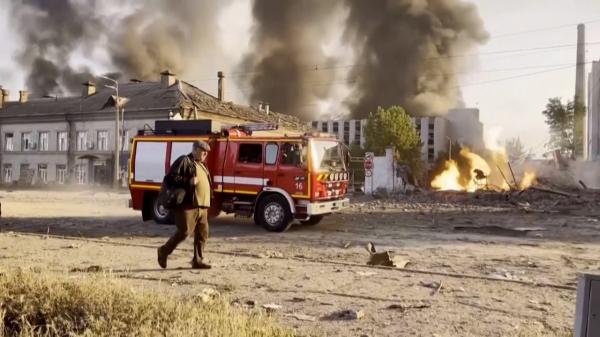 Atac devastator cu drone ruseşti în Sumî. Cadavrul unui băieţel de 8 ani, recuperat de salvatorii ucraineni