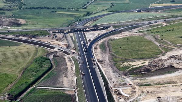 România ar putea avea 1.500 de km de drumuri de mare viteză până la final de an. Ce proiecte sunt în lucru