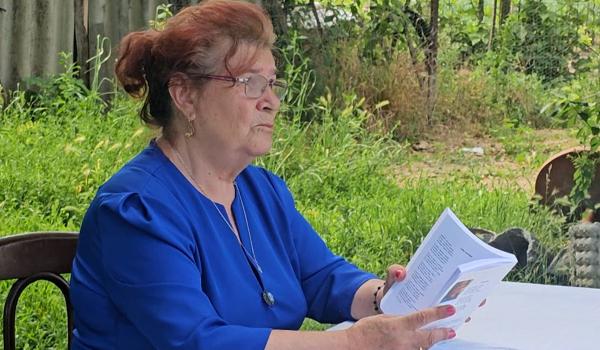 Povestea bunicii care a promovat Bacalaureatul la 75 de ani. "Când mă culcam visam numai exerciţii"