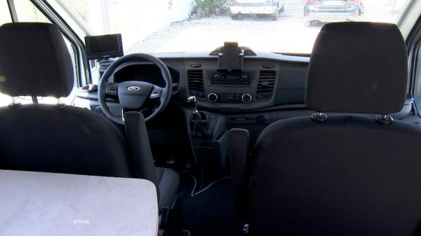 Închisoare cu suspendare pentru şoferul care a agresat sexual de şase ori o fetiţă de 12 ani