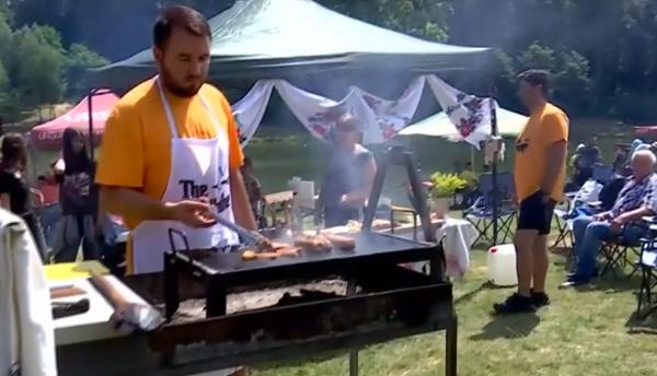 Premiul pentru cea mai bună varză călită se dispută în Maramureş. 12 echipe de bucătari luptă pentru trofeu