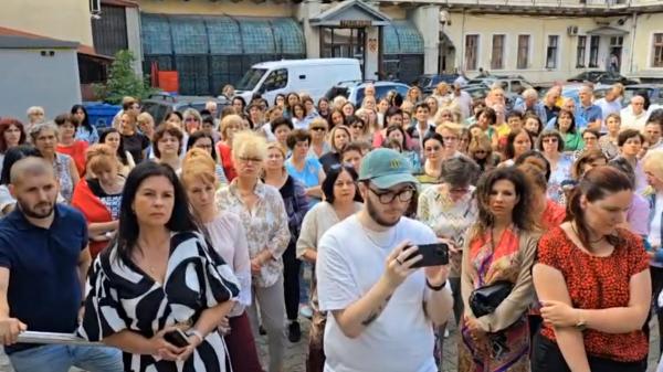 Proiect: Sporul pentru fonduri europene, modificat. Nu va mai fi acordat automat, ci după orele muncite