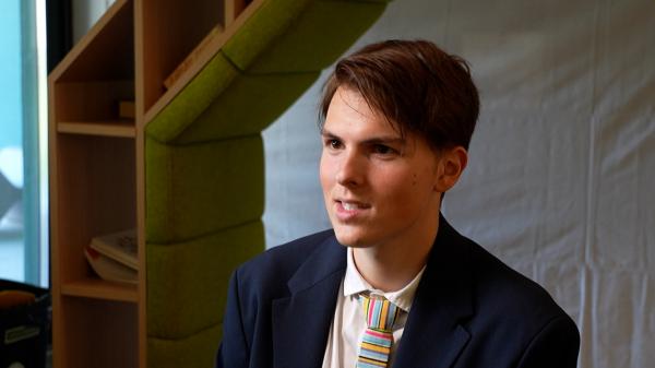 David Petrovici, primul tânăr actor român acceptat la CalArts. Visul lui: să strălucească la Hollywood