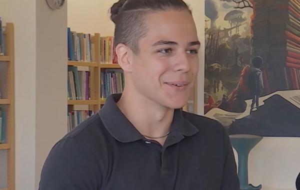 El este Ionuţ, românul care a cucerit aurul olimpic la competiţii de matematică şi fizică din întreaga lume