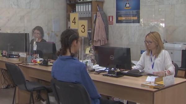 Datornicii vor primi interzis la cumpărat sau vândut maşini până nu îşi plătesc taxele