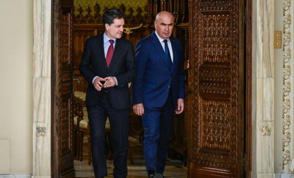 SURSE: Bolojan i-a spus lui Nicuşor Dan că România va ajunge la "junk" dacă nu creşte TVA