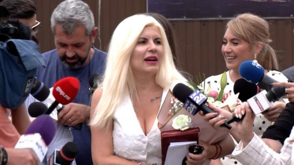 Primele imagini cu Elena Udrea eliberată din închisoare: "Să ştiţi că puşcăria este foarte grea"