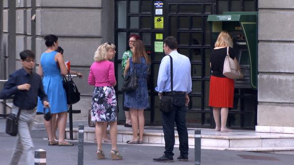 Statul se împrumută de la români pentru a acoperi găurile din buget. Cât a strâns din tilturile Fidelis