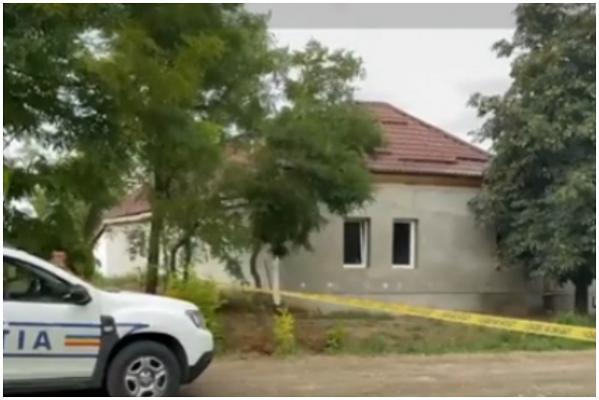 Moartea celor doi soţi din Timiș, enigmă pentru polițiști. Bărbatul era paralizat: "Cum a ajuns la ușă?"