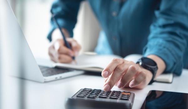 Datornicii, blocați de stat: ce nu vor mai putea face cei care nu-și plătesc impozitele sau amenzile