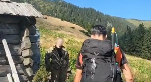 Tânăr ucrainean, rătăcit prin Munţii Maramureşului. Fără hrană și slăbit de puteri, a sunat disperat la 112