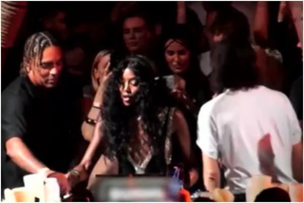 Naomi Campbell, DJ pentru o seară într-un club de lux din Mamaia. Mesajul supermodelului pentru români