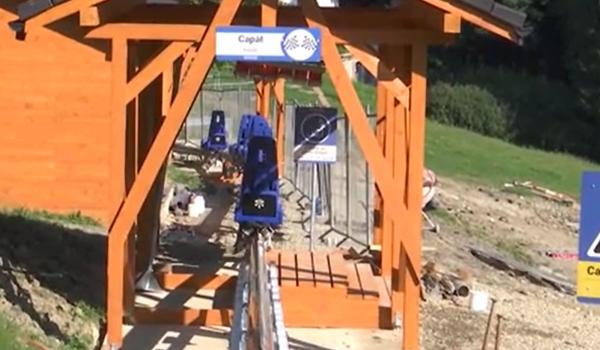 Noua atracție a verii la Predeal: plimbare cu sania, dar fără zăpadă